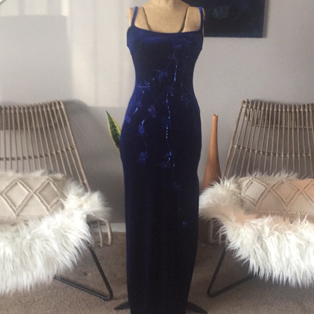 Vintage Niki Livas velvety dress